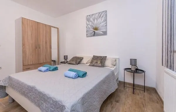Marina Vila Biograd Na Moru