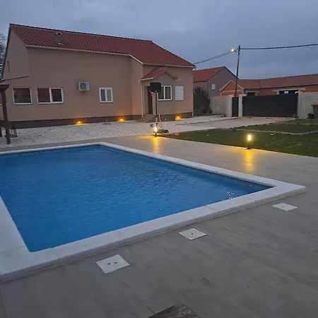 Marina * بيوغْغاد نا موغو